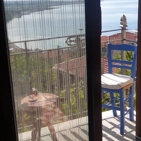Villa View By The Castle Nafpaktos Extérieur photo